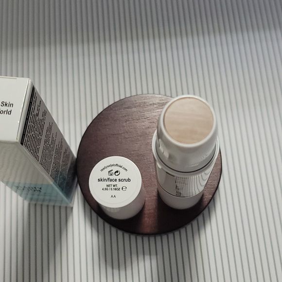 Ready Set Jet Beauty Baton Hydrate and Glow - Picture 8 of 10